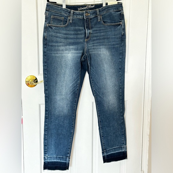 UNIVERSAL THREAD JEANS - Picture 1 of 5